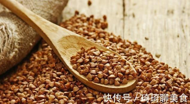 脑血管疾病|便秘危害大，常喝3种“通便水”，帮你解决便秘困扰