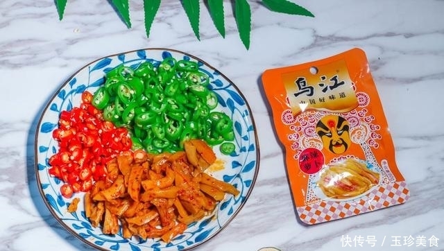 一到夏天,老公就馋它,3块钱炒一碗,端上桌吃到碗都舔干净