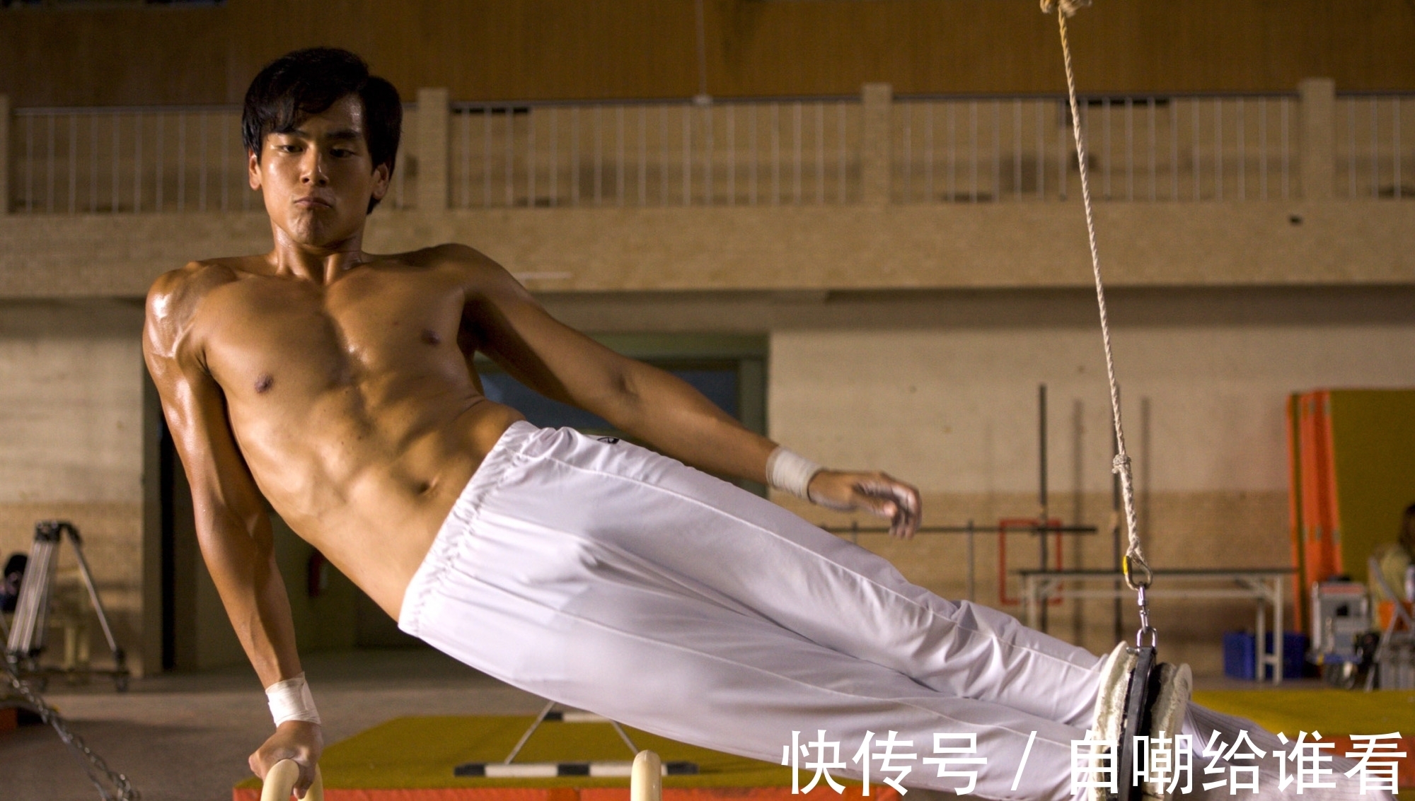 4位金腰带得主，李斯丹妮最难，张伦硕最狠，他俩最意外