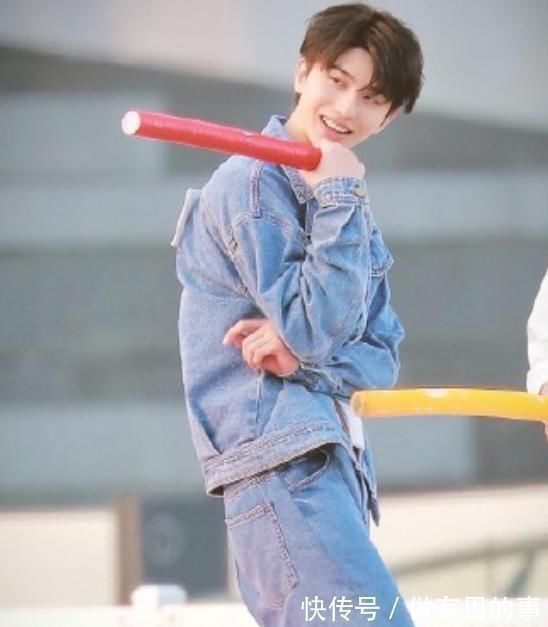 難怪都質疑baby身高,《跑男9》同框165白鹿,謊言立馬破功