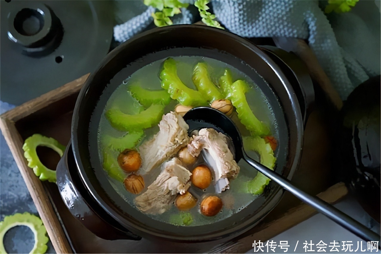 女性爱美推荐以下3种美食,养颜护肤,排毒消脂,清体内毒素