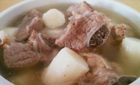 排骨最“忌讳”先焯水,记住这2步,不管怎么吃都鲜嫩无腥味