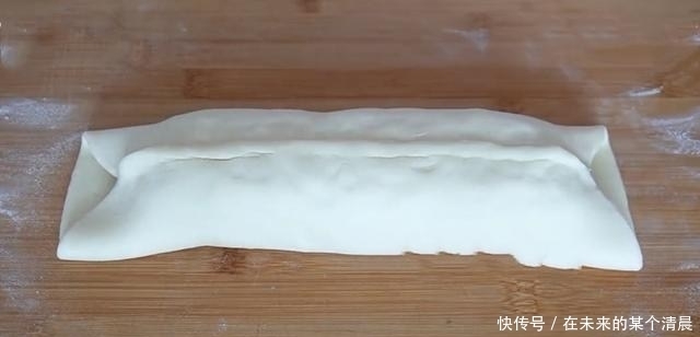 春天,少吃馒头包子多吃它,简单一蒸,软糯劲道,学会做给家人吃