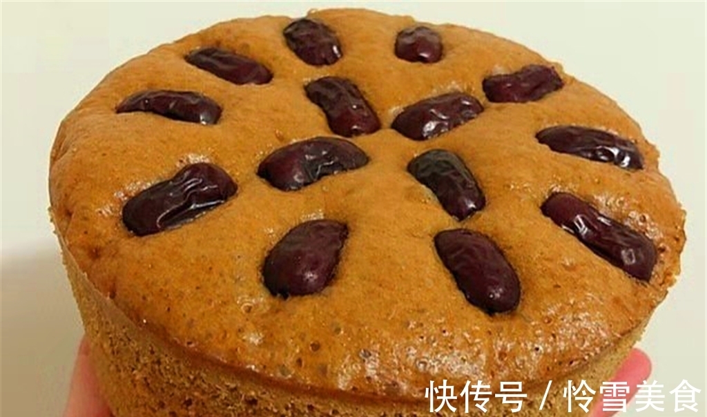 红枣|红糖发糕最好吃的做法，手不沾面，搅一搅，香甜蓬松