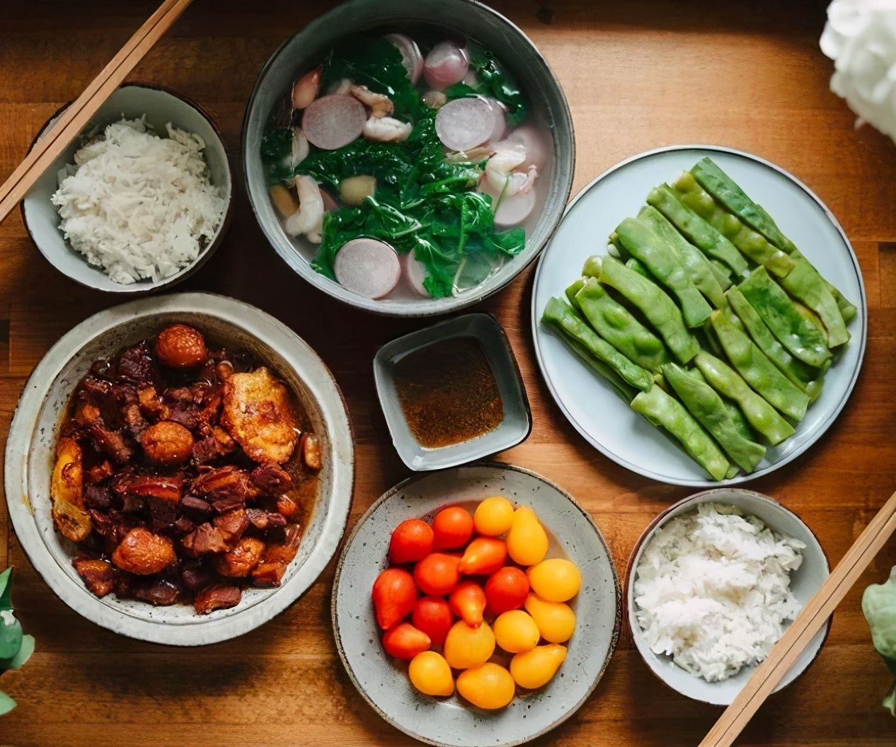 德国主妇将8㎡阳台打造成菜园，不花一分钱种够全家吃的菜