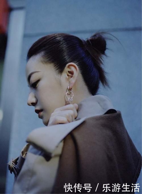 扎了这么多年的丸子头，你真的扎对了吗？这么扎丸子头才好看