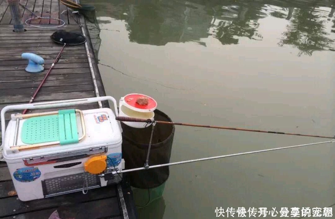 野钓时,钓椅、钓箱、马扎哪个更实用听听老钓友怎么说