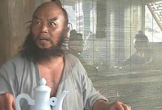 水浒108将中,此人从不把宋江放在眼里,宋江却对他百依百顺