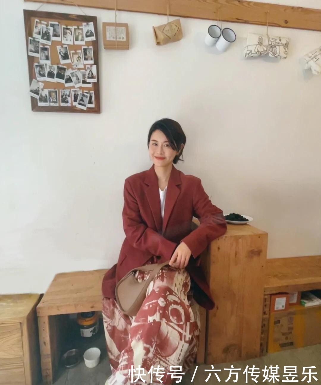 女人 奔四奔五的女人,不管裙子裤子少穿这5种颜色,显黑不说还很掉价