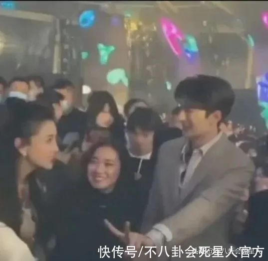 《奔跑吧》开播，“蔡徐坤接班人”长相帅气秒变团宠，镜头还很多