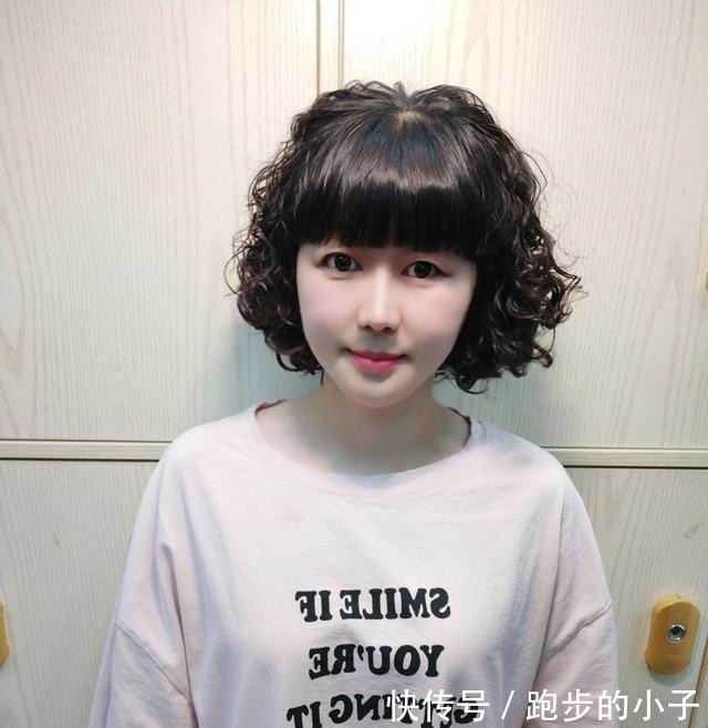 洋气|中老年女性发型怎么剪不妨先看看这10几款,蓬松时尚显气质