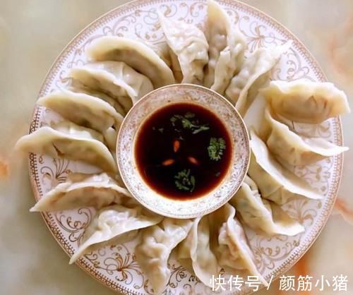 吃饺子|做肉馅饺子,调料别放错,懂得“2不放”,饺子鲜嫩好吃,香味浓