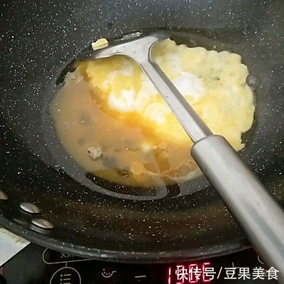 包菜|吃着比肉还鲜，嘴馋就吃包菜炒鸡蛋