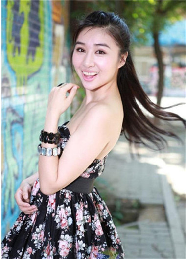 时尚|路人街拍迷人性感的小姐姐,女神范十足