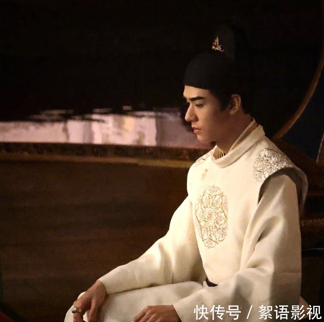 手軟|同為《山河令》爆紅,龔俊資源拿到手軟,張哲瀚卻謠言纏身?