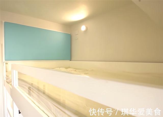 玄关|香港90后姑娘挤在8㎡小家,空间能省则省,蜗居生活虽逼仄却乐观