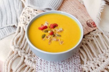 还在排队买豆浆？自己在家做一份南瓜小米糊，细腻还好喝