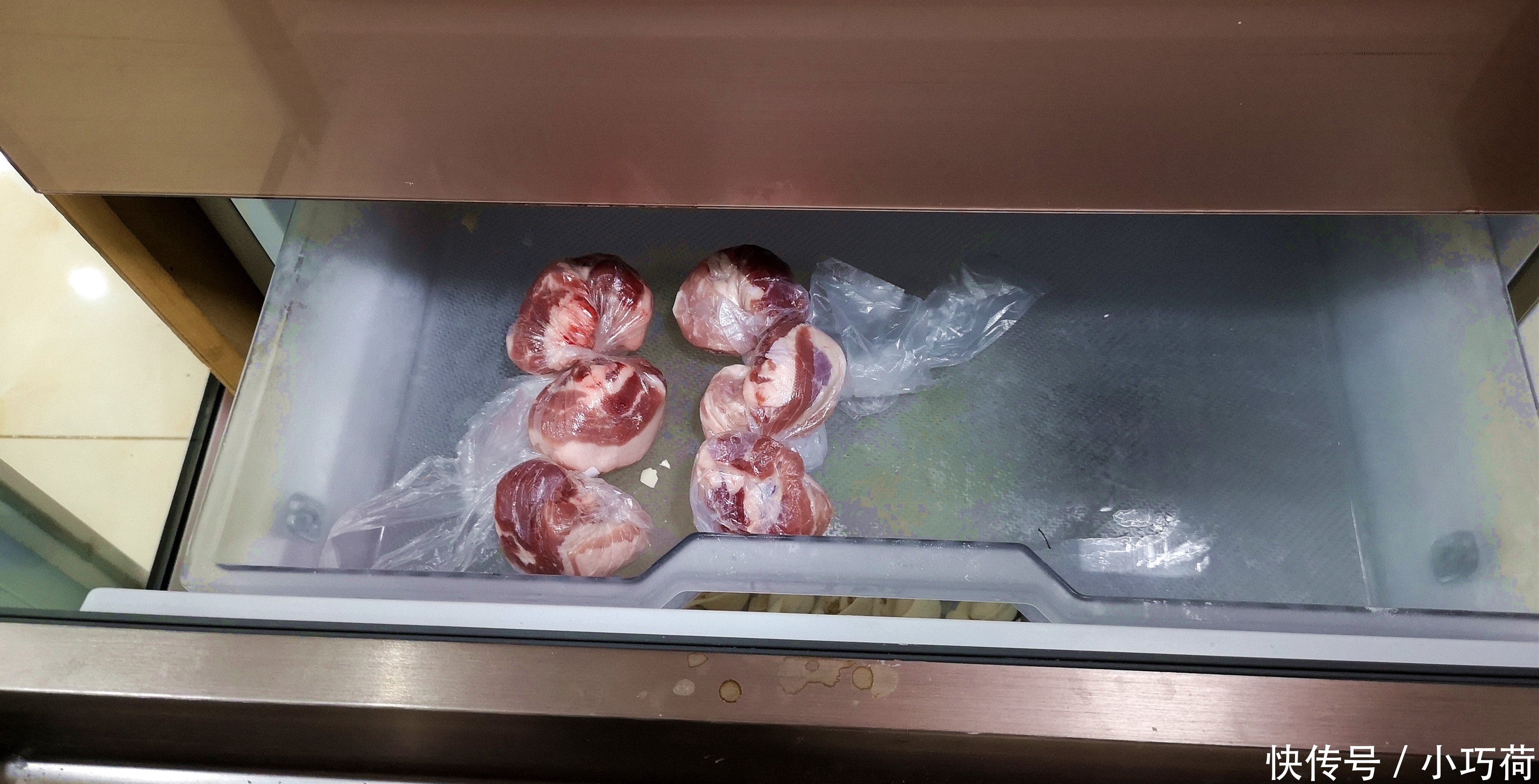 冰箱刚拿出的冻肉,不管冻得多硬,老师傅教我这招,分分钟解冻