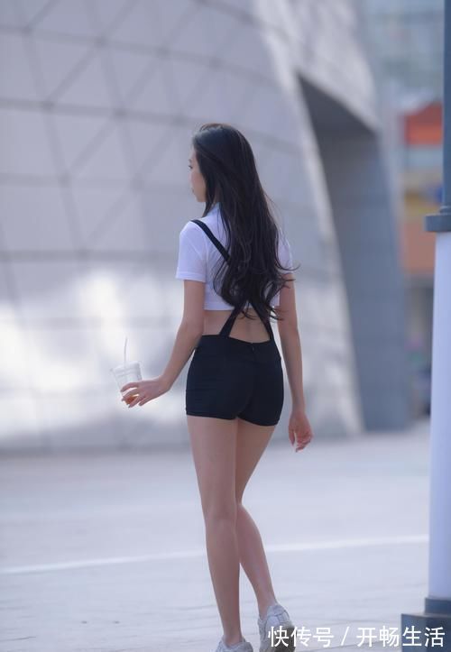 热裤 前卫新潮的热裤,穿对了是迷人,穿错了是奇怪