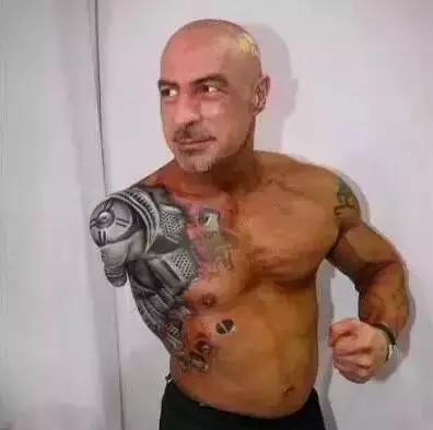 健身|虽然他健身3年体重一斤没涨,我却被深深感动了!