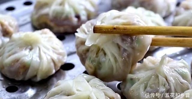 冬天，多吃此菜，维C是苹果5倍，锌是猪肝6倍，包成包子最好吃