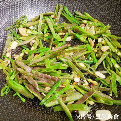 扁豆炒肉丝|丰富餐桌味&amp;健康少油家庭版~扁豆炒肉丝