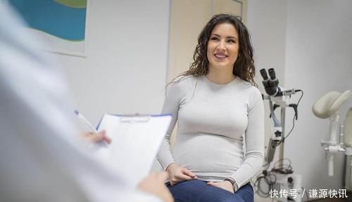 胎儿|产检发现胎儿会'微笑'，孕妈被逗得开心，医生却皱起了眉