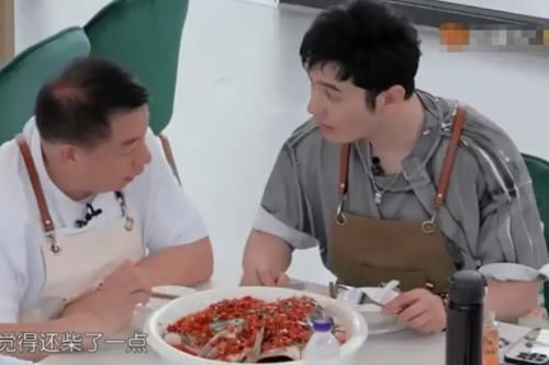 做菜|《中餐厅5》明星做菜贵到离谱,黄晓明鱼头卖155,龚俊一份虾199