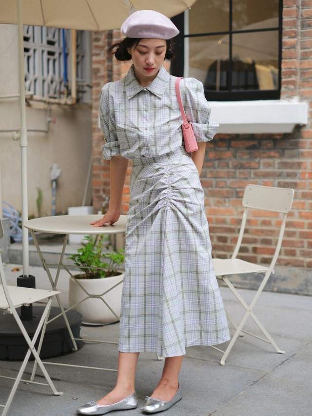 条纹上衣 想要穿出日杂风?不如试一试混搭,条纹上衣+直筒裤,实用又百搭