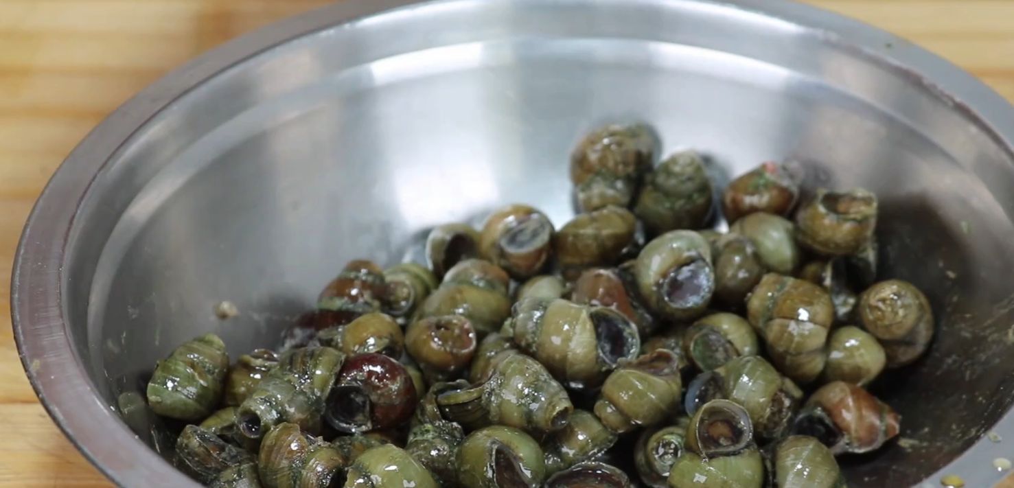 家里有带孔的菜刀,有一种实用效果,我也是刚知道