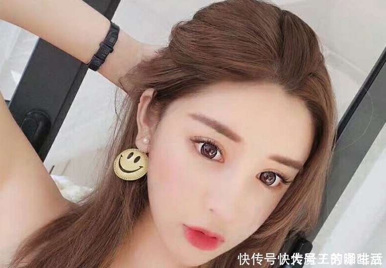 女孩子|皮肤黑黄没气色,超简单的“三杯”美白法,让皮肤细腻白到发光