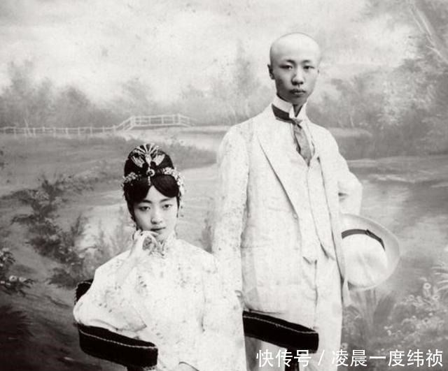 老太太带金钗去鉴宝,钗上刻有5个字,专家大惊失色您父母是谁