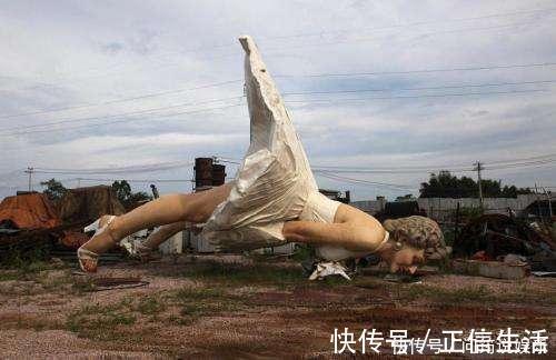 雕像!世界上最“性感”的雕塑,展出一年就被撤走,都因游客不文明