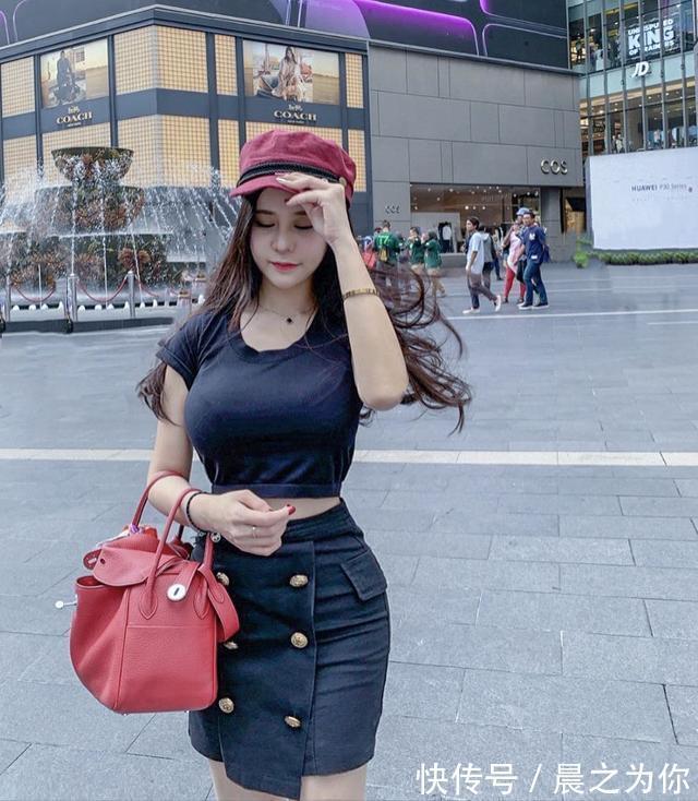 小蛮腰|95年新加坡嫩模,小蛮腰与蜜桃臀强烈吸睛,凹凸身材离不开锻炼!