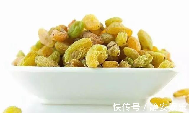 有没有人告诉你|葡萄干煮水喝,排毒又养颜,堪比冬虫夏草,效果翻倍哦!