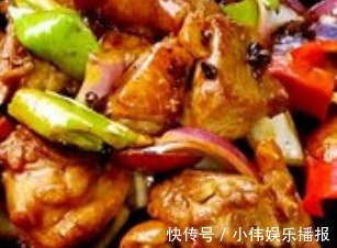 大人小孩都喜欢的荤菜，鲜嫩多汁，骨香浓郁，咬一口能滋出肉汁来