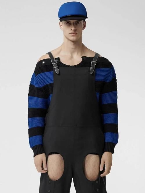 做“平平无奇”的时装，究竟有多难？