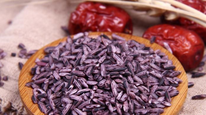 糯米|女人保养皮肤,多吃“补血米”,排毒养颜,皮肤红润,眼睛闪亮