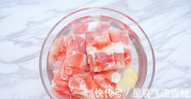 胡萝卜|夜宵来碗日式肥牛肉饭,不仅好看还好吃,搭配电视剧,美味嘎嘎香!