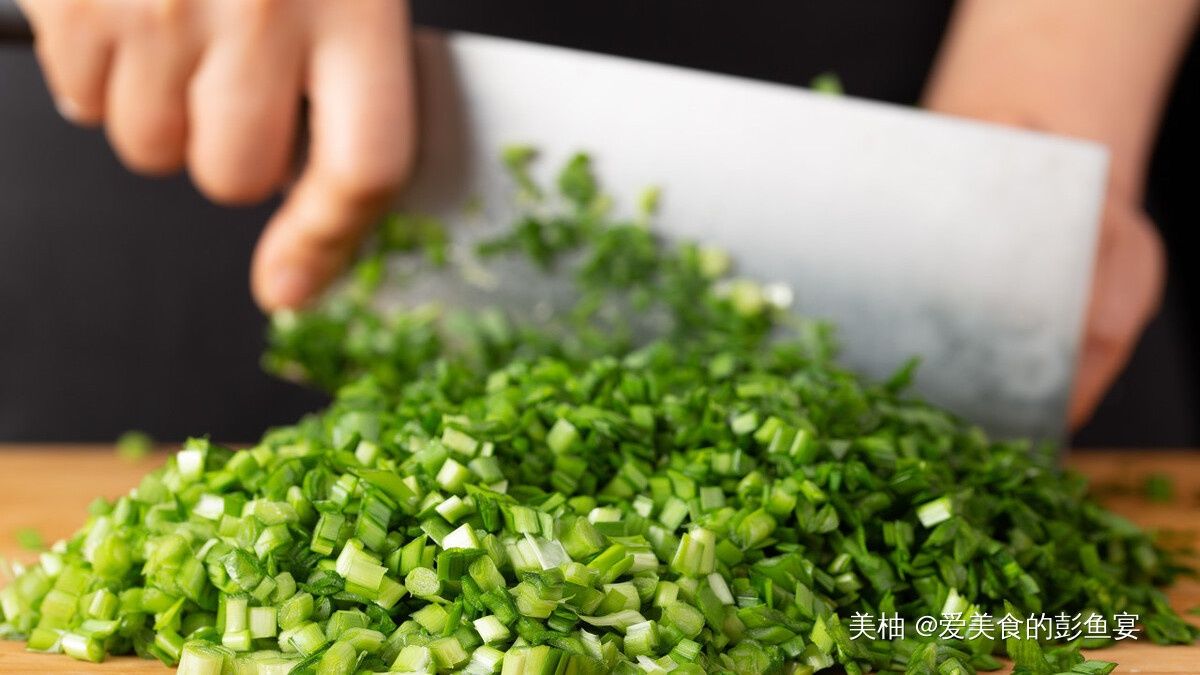 调饺子馅时，牢记5个诀窍，饺子贼香贼香的，立刻好吃10倍