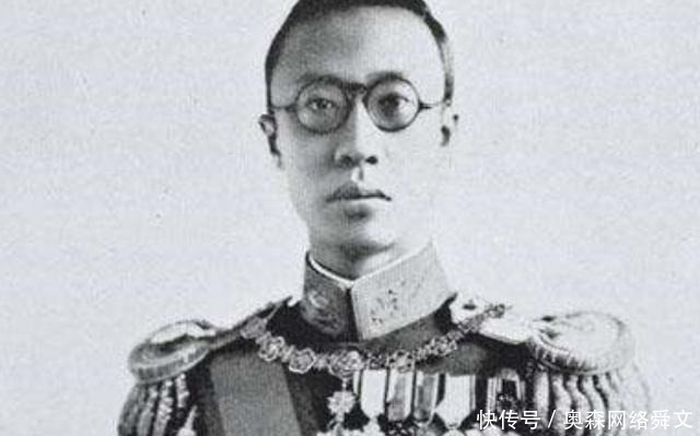 尿壶|溥仪晚年游览故宫,恰巧看见导游在介绍花瓶,溥仪:那是尿壶