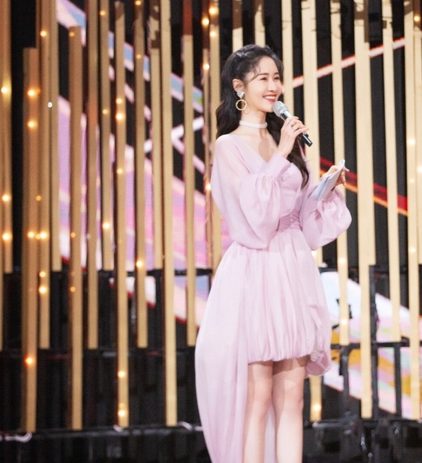 《天天向上》新主持名單出爐，一博大張偉離開，自此再無天天兄弟