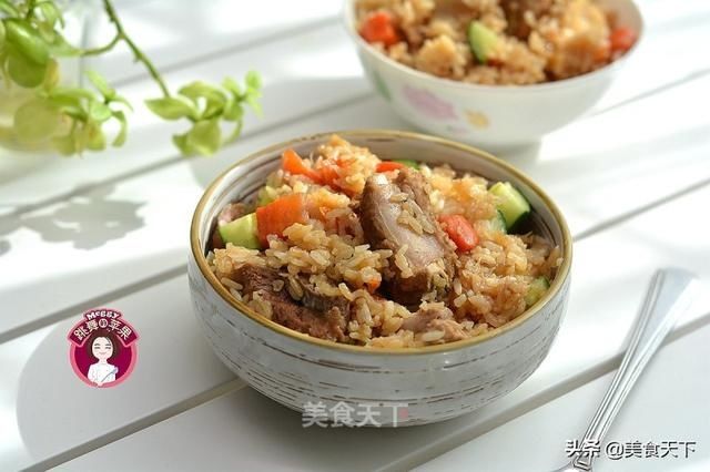 电饭煲焖饭必须有姓名！饭菜一锅出，做法又简单，太香了