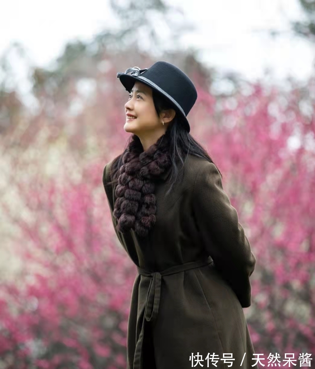 七律$七言格律:已将夙愿酬新月,妙有真空没齿嵌