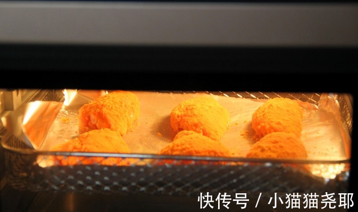 调味料|用咸蛋黄烤鸡翅,香咸美味,做法不难,好吃到舔手指