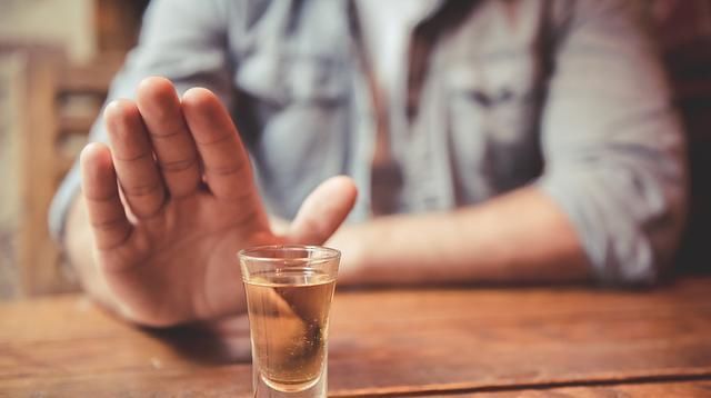 亚硝酸盐|在夏季易伤胃的3种菜,再饿也不要吃,劝你看完赶快扔掉