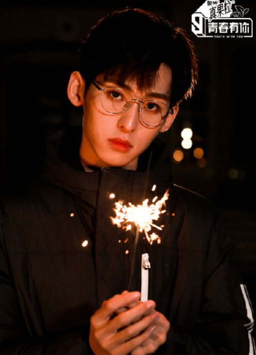 《青你3》初评级开始，李宇春要求选手全开麦，网友评论真相了