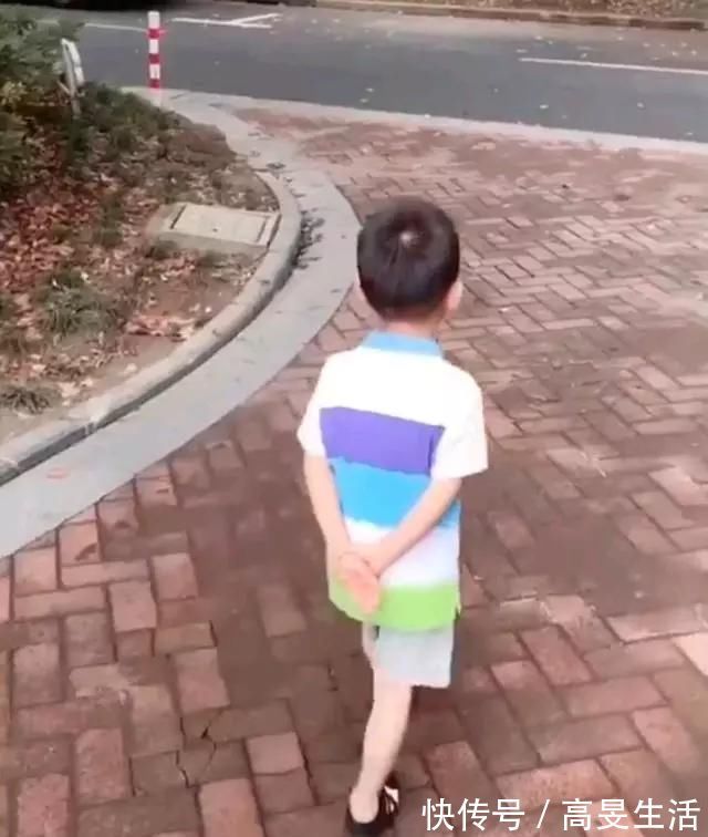 父母|幼儿园过出养老院的气质，这些孩子深得老人的精髓，网友：笑死了