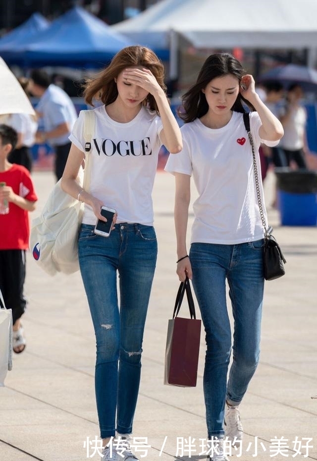 保持本色,牛仔裤还是一如既往的百搭耐看