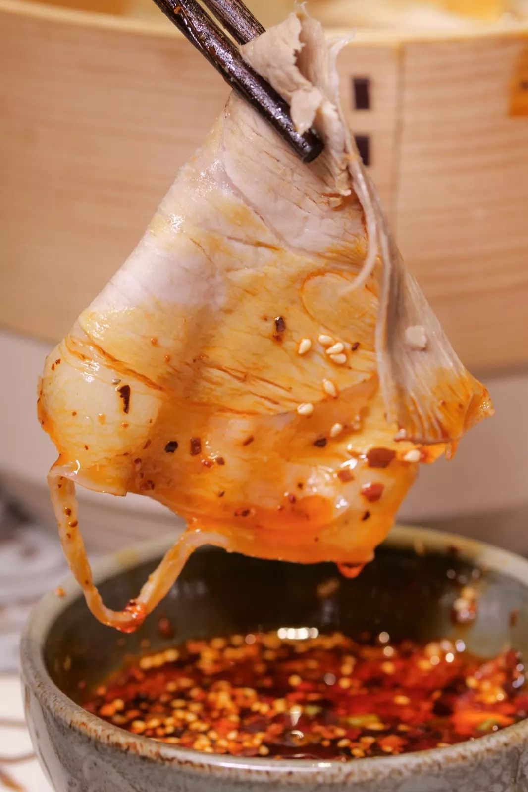 色正味浓的蒜泥白肉,香辣鲜美,肥而不腻